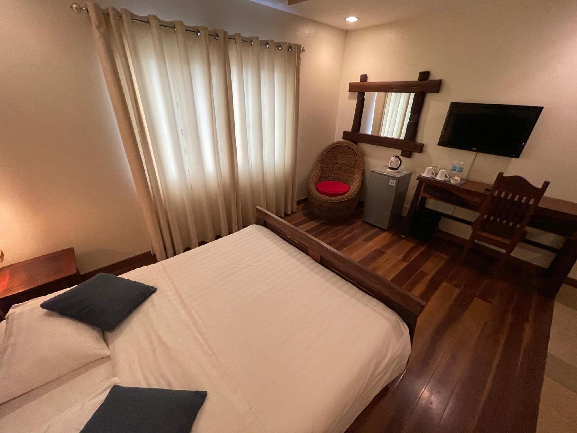 Corto Del Mar Hotel Coron Bagian luar foto