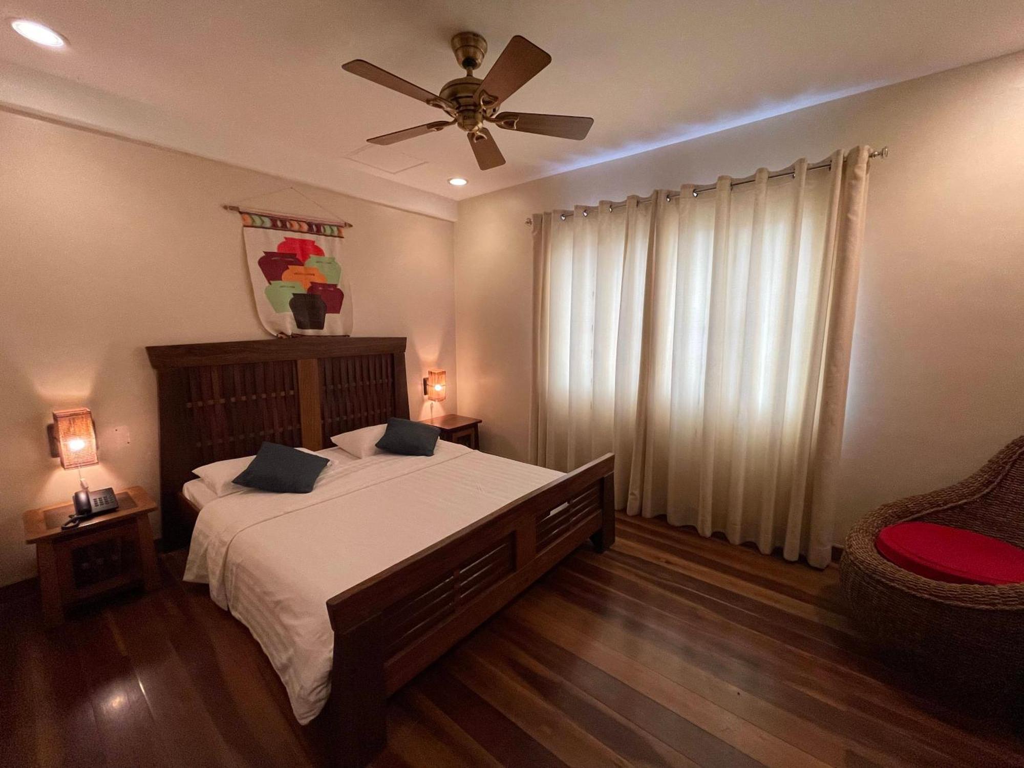 Corto Del Mar Hotel Coron Bagian luar foto