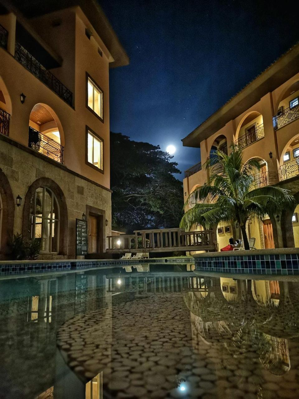 Corto Del Mar Hotel Coron Bagian luar foto